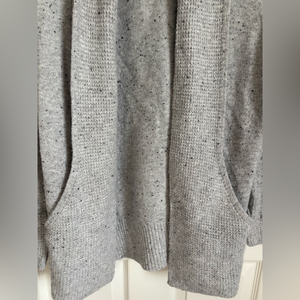 Cardigan - Picture 2 of 5